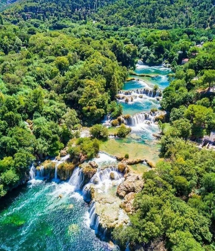 فندق Krka Fairytale Little Castle سكرادين المظهر الخارجي الصورة