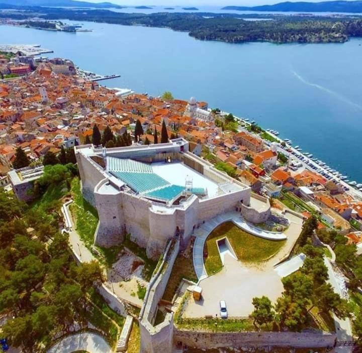 فندق Krka Fairytale Little Castle سكرادين المظهر الخارجي الصورة