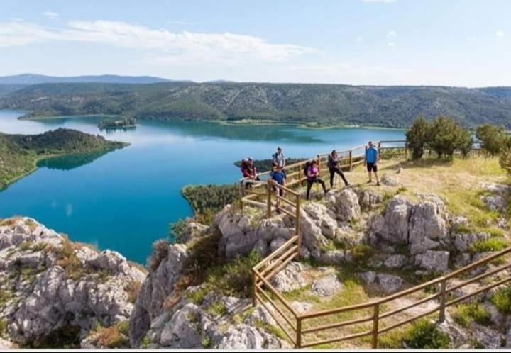 فندق Krka Fairytale Little Castle سكرادين المظهر الخارجي الصورة