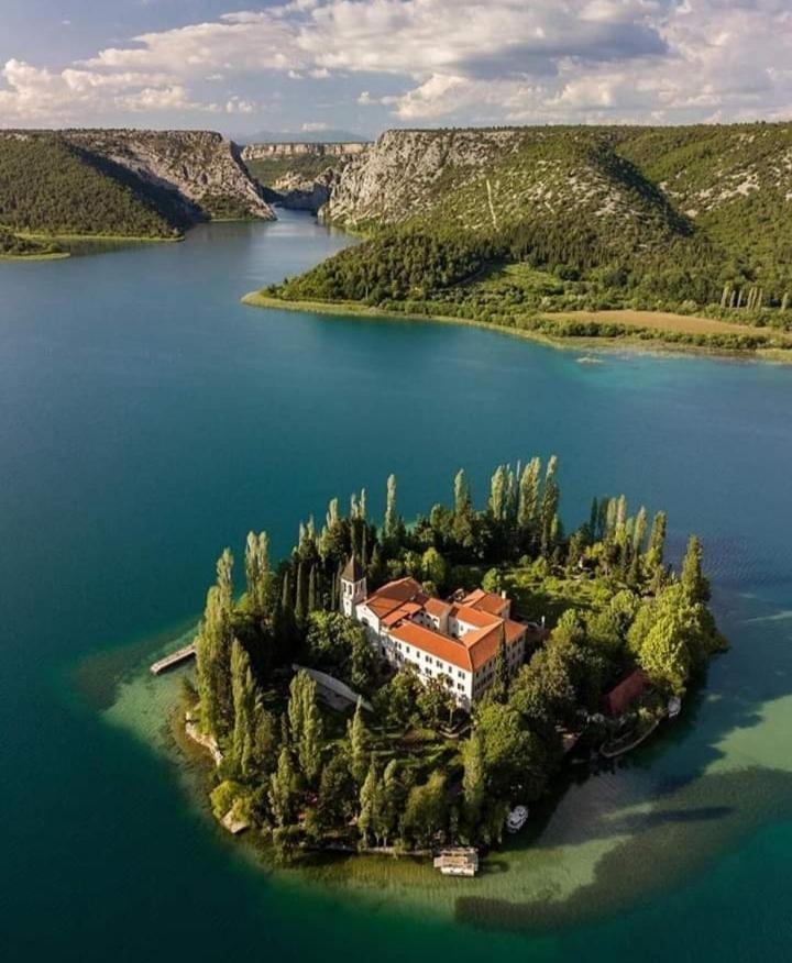 فندق Krka Fairytale Little Castle سكرادين المظهر الخارجي الصورة