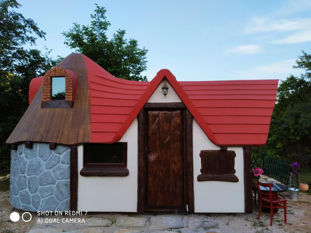 فندق Krka Fairytale Little Castle سكرادين المظهر الخارجي الصورة