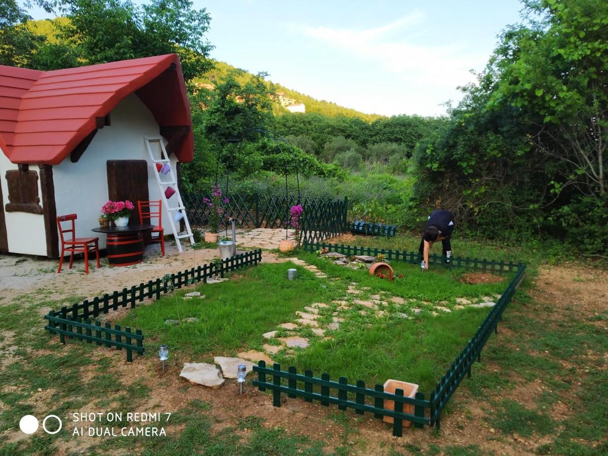 فندق Krka Fairytale Little Castle سكرادين المظهر الخارجي الصورة