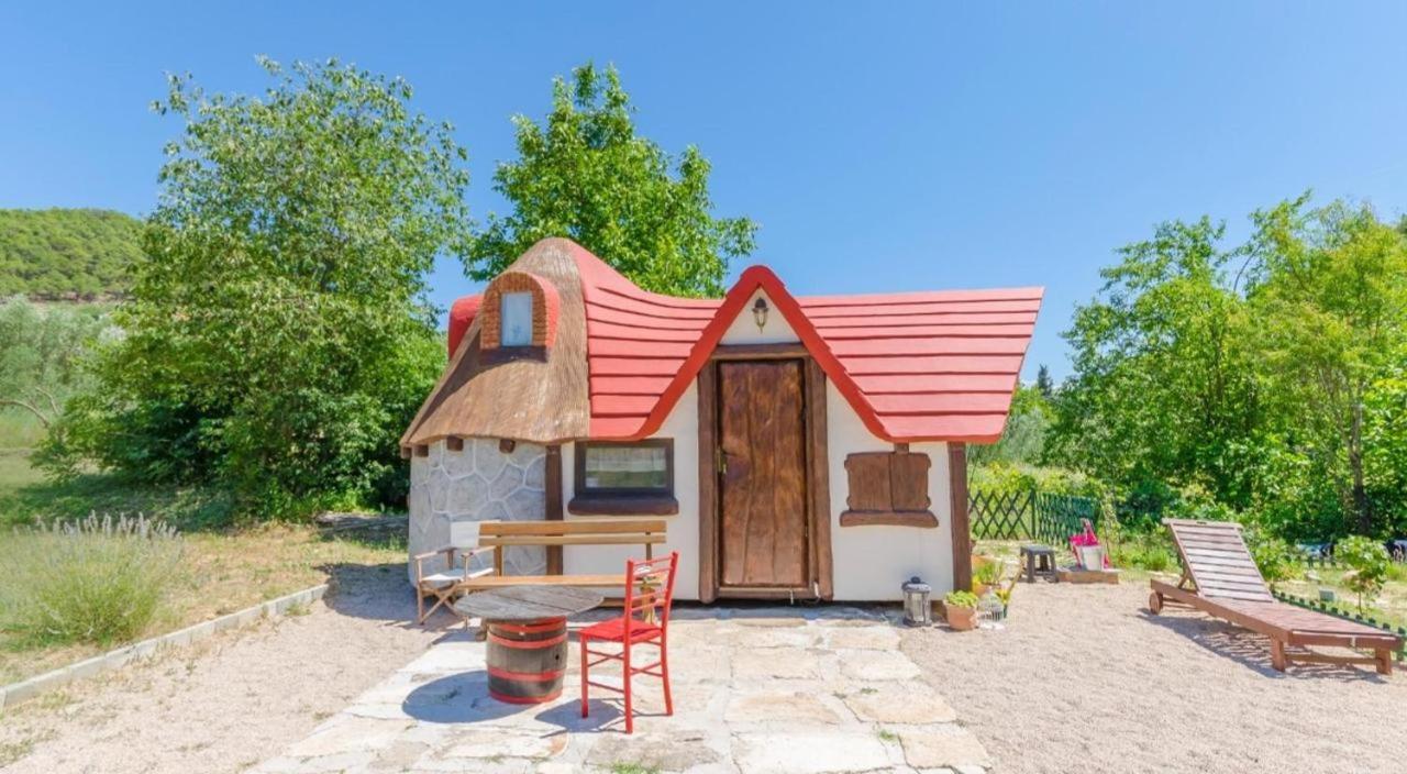 فندق Krka Fairytale Little Castle سكرادين المظهر الخارجي الصورة
