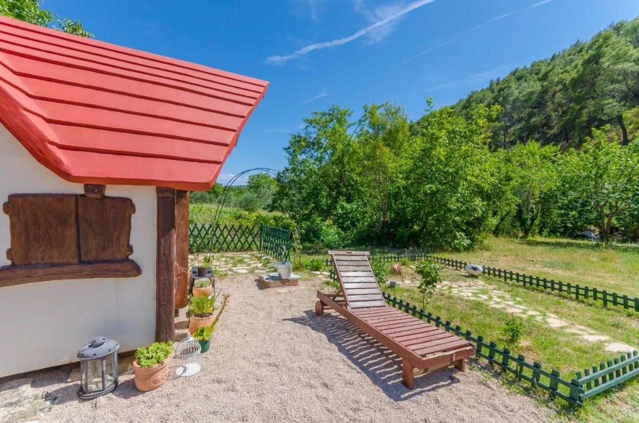 فندق Krka Fairytale Little Castle سكرادين المظهر الخارجي الصورة